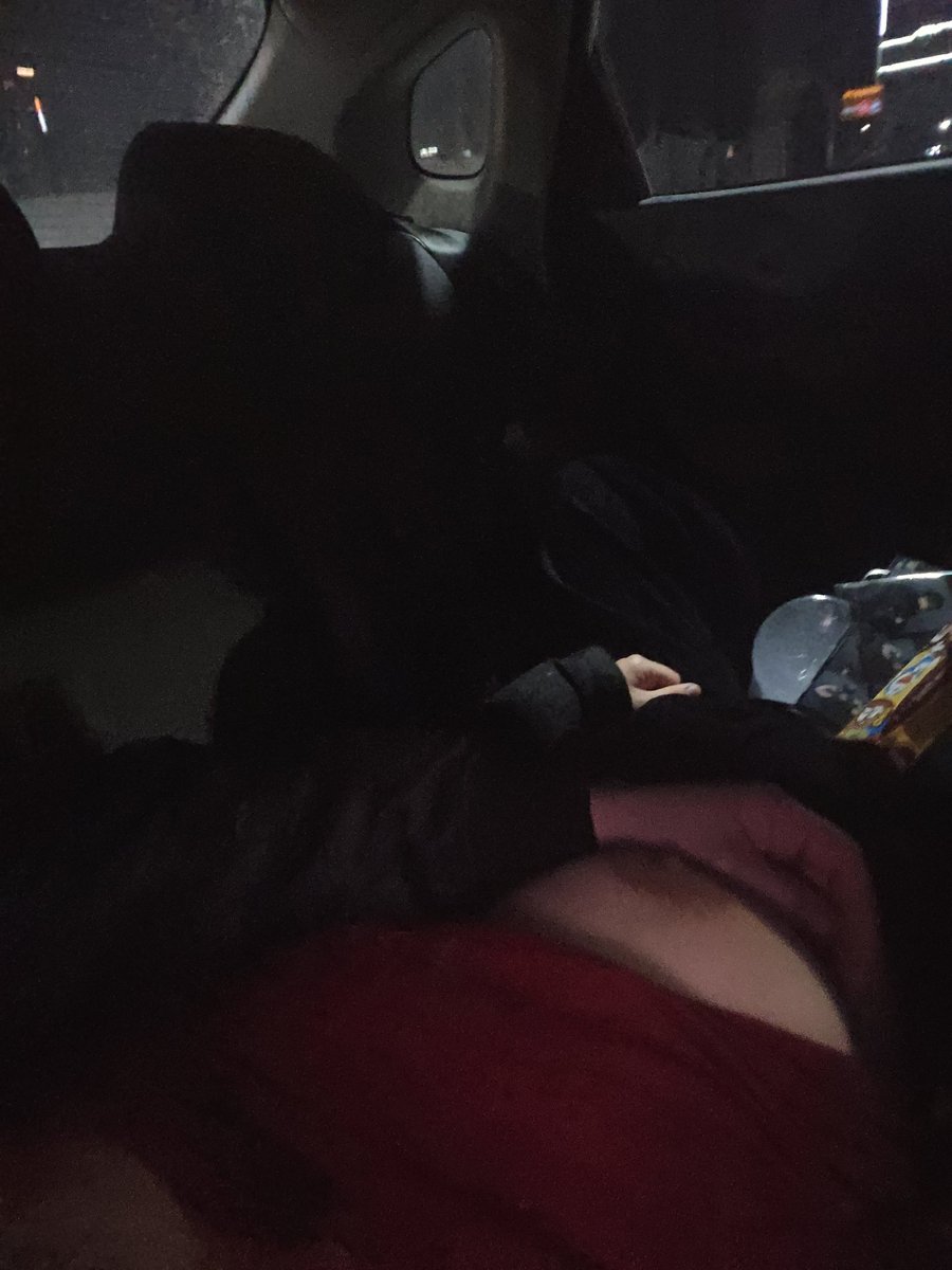 택시에서 이러고 나도 자는 척 예정 ㅋㅋ 기사님 반응 기대되네

#섹트