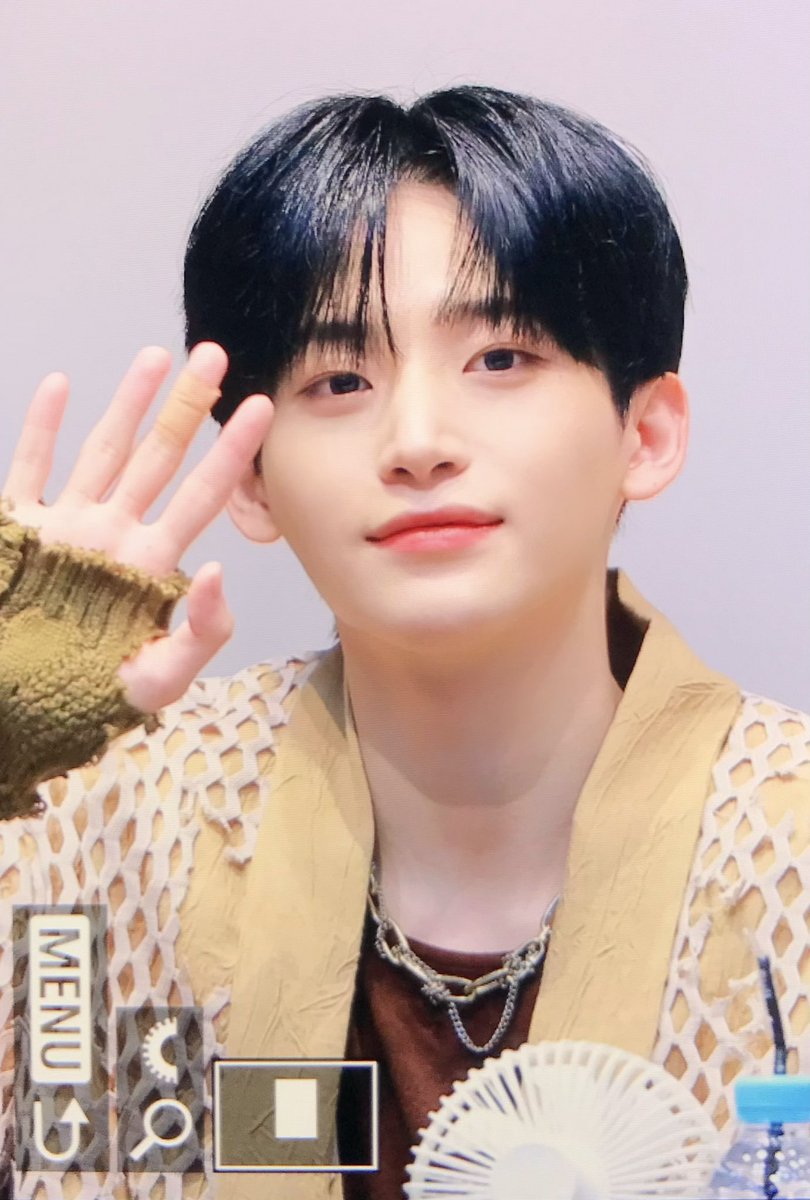 240421 사웨
#CRAVITY #크래비티 #구정모 #정모 #JUNGMO