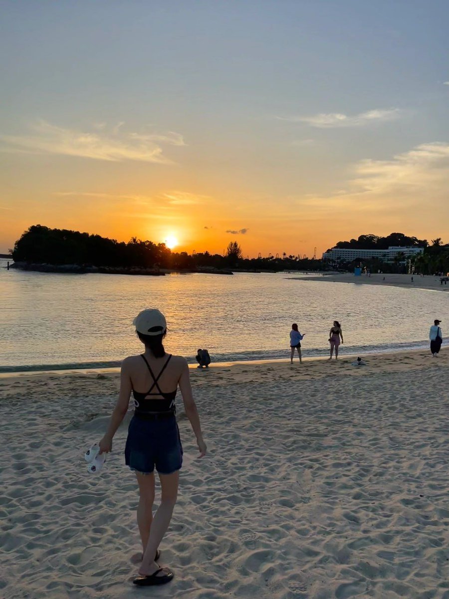 RhythmOfJDB's tweet image. Sentosa Beach