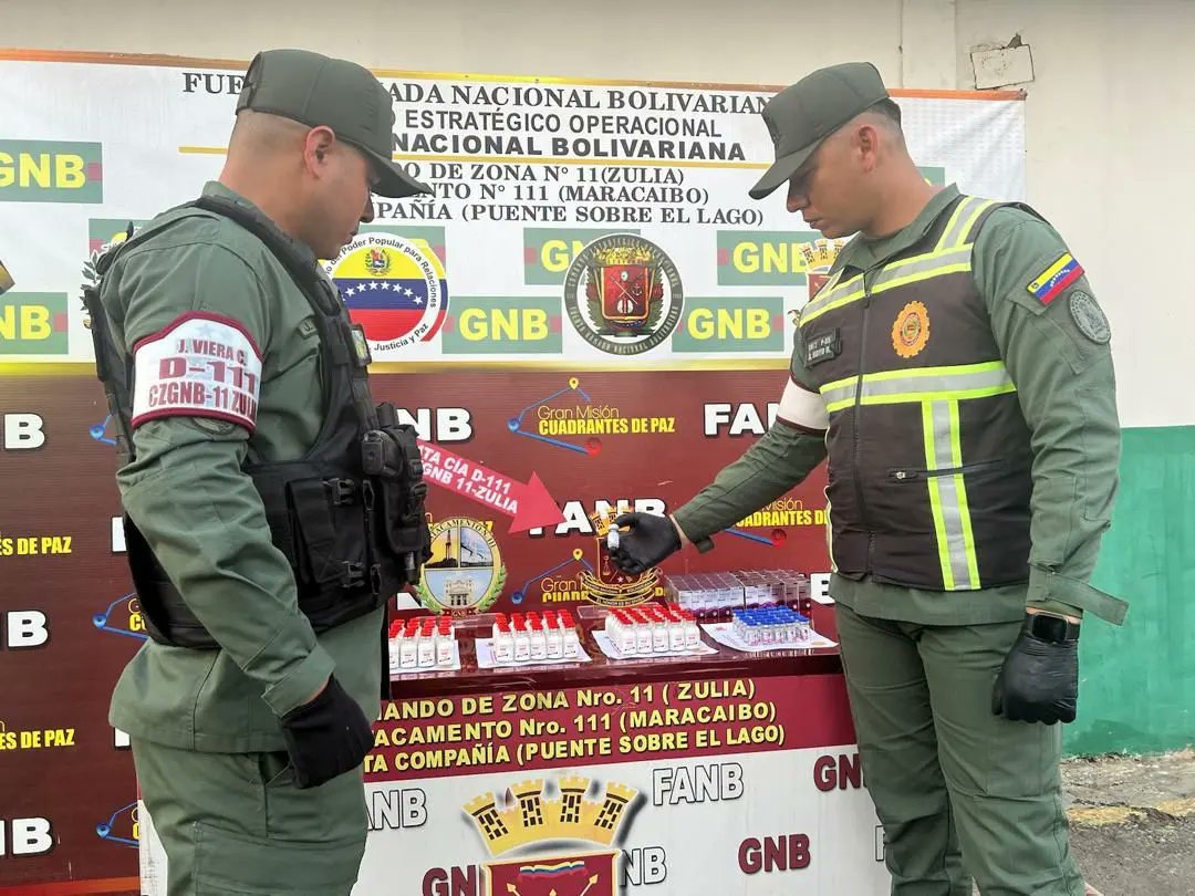 La FANB en el Puente sobre el Lago de Maracaibo, incautó 48 ampollas de Fentanilo, 100 de Propofol y 50 de Flumazenil, estás últimas derivadas de productos opioides de origen extranjero. Transportados por la Empresa de encomiendas DOMESA. Procedimiento A/O Ministerio Público.