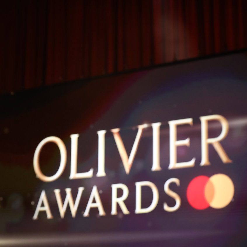 Over 160 British writers, actors & creatives have signed an open letter calling on the Society of London Theatre (SOLT) to introduce a ‘Best Book of a Musical’ & ‘Best Score of a Musical’ categories for the 2025 #OlivierAwards @JackReitman musicaltheatrereview.com/writers-actors…