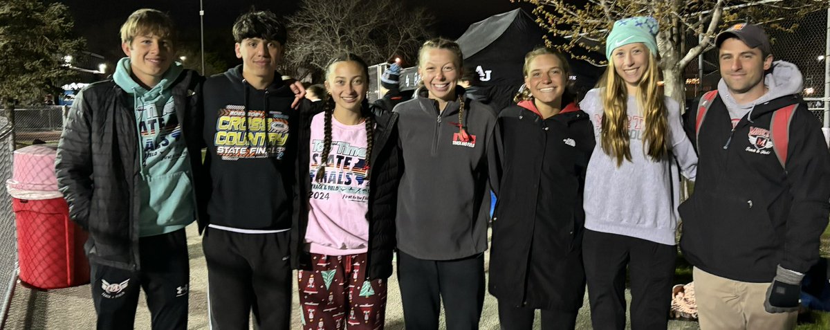 Distance Night in Palatine with over 400 athletes & 100 plus teams competing with top qualifying times. Varsity Boys: C. Harris-1600m 4:24. Varsity Girls: Krueger-3200m 11:08, 800m Braker-2:20 & T. Beyer-2:18 (improving her school record). All 4 runners PR on a cold late night!