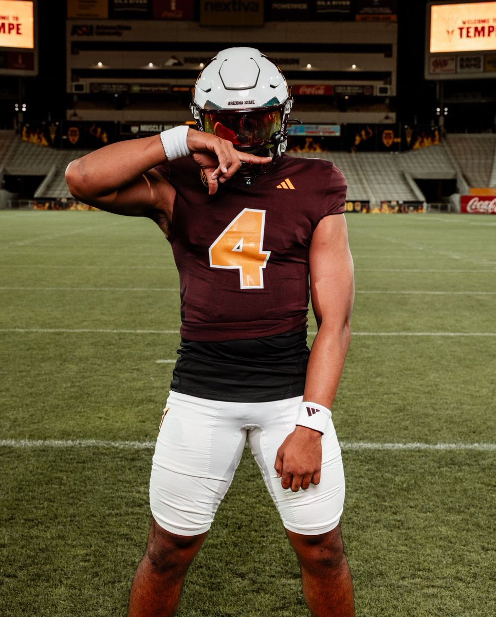 IsaiahIosefa's tweet photo. COMMITTED‼️ Excited to join the family!
#ForksUp @KennyDillingham @CoachCoop84 @CoachSooto https://t.co/gr1REj8uOY