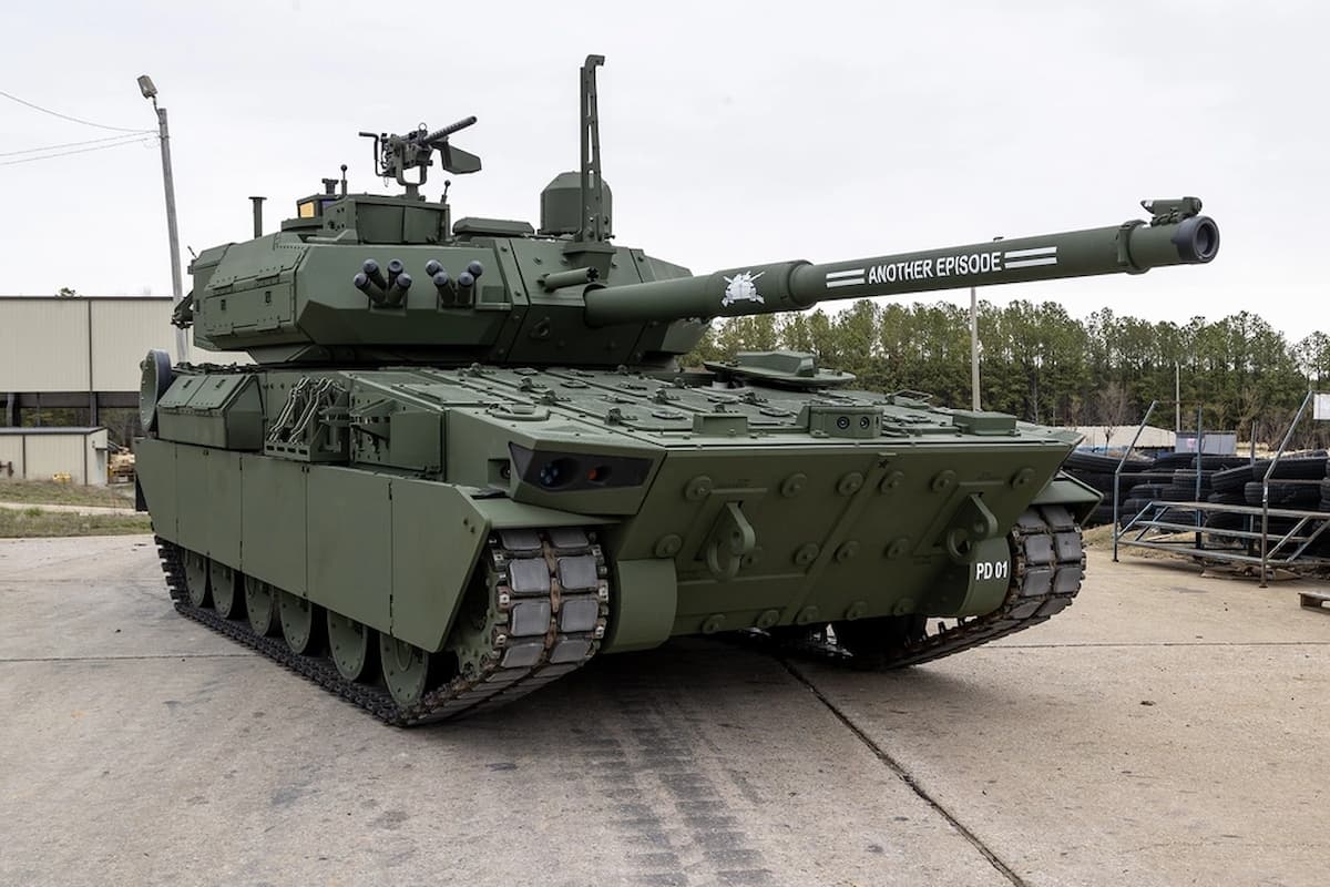 アメリカ陸軍は2024年4月18日、最新の戦闘車両M10Bookerの納入式を行い、最初の車両を正式に受領した。M10ブッカーは、陸軍が20年ぶりに採用した新型車両で、軽機動部隊が敵を火力で圧倒することを可能にする。