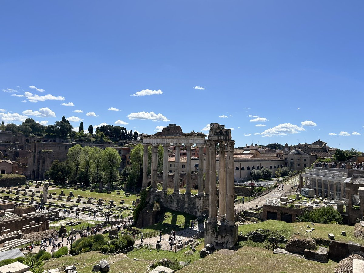 Buon compleanno #Roma per i tuoi 2777
#RomaCaputMundi
#RomeIsUs