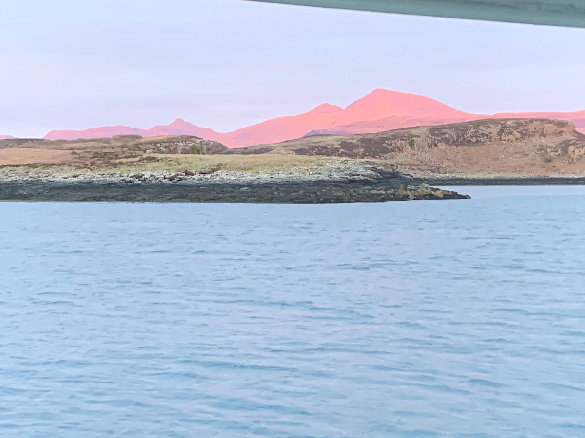After Staffa, the choice of tranquil overnight anchorage was the south side of Ulva - lovely sunset glow on a distant Ben More on Mull. So peaceful... Thanks to Chef Steve and guide Jess Owen for the photos @Landlocked68