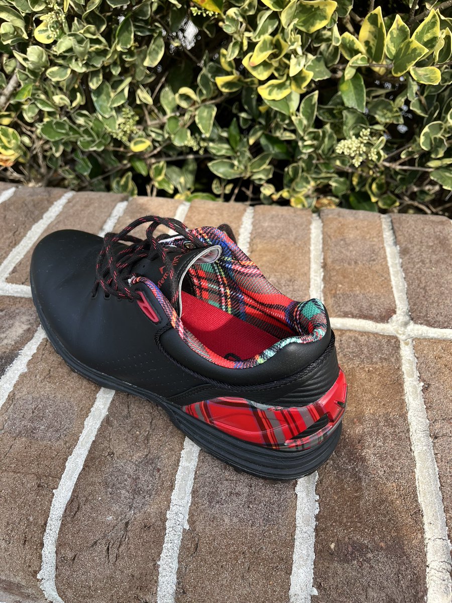 adam hadwin tweet media