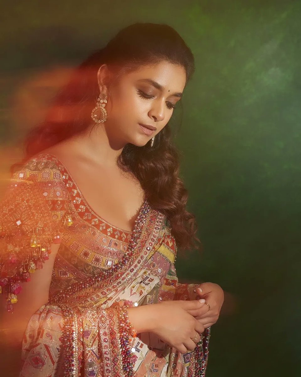 Keerthyicon's tweet photo. @KeerthyOfficial 
#keerthyicon #keerthysuresh https://t.co/bgEsVb1Asb