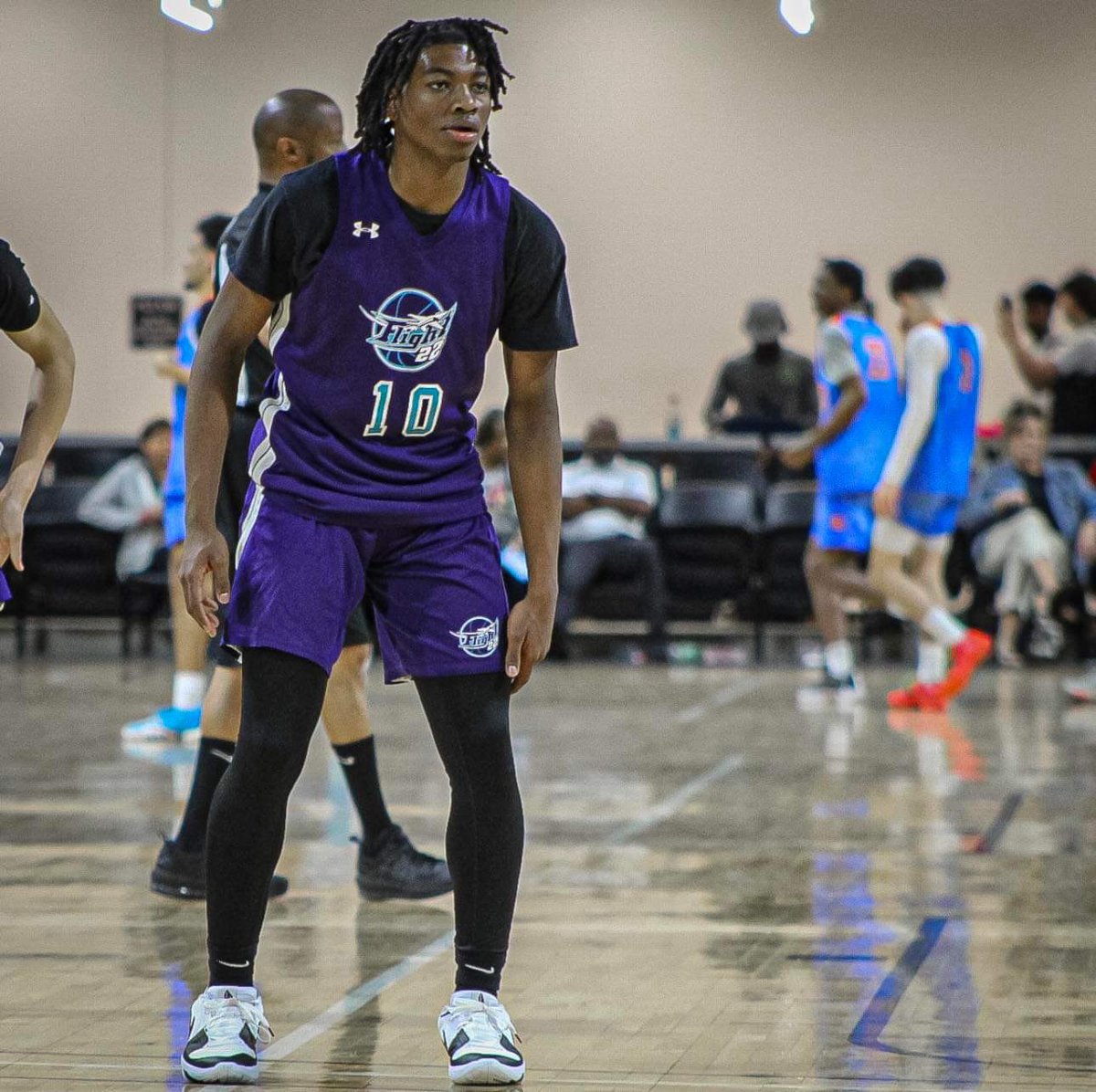 Flight 17u🏀🛫 tweet media