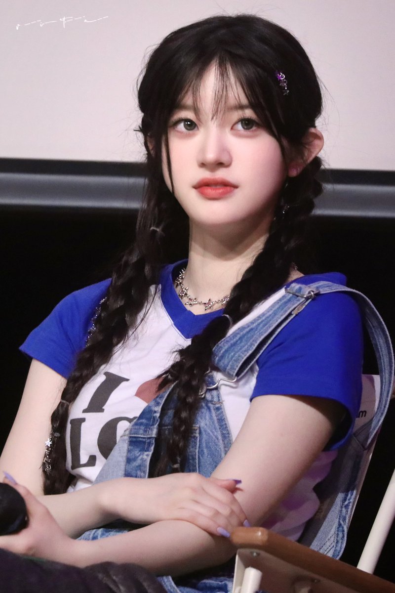 Vvv1taa's tweet photo. 240421

#민주 #MINJU #아일릿 #ILLIT https://t.co/SsBUz9ciHt