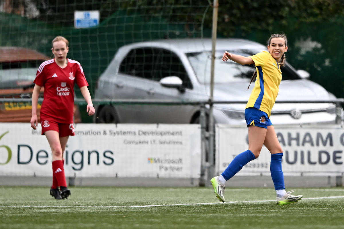 A hat-trick to seal the #GeneroAdranU19 national title for <a href="/btuwomenfc/">Barry Town Utd Women FC</a>! 🌟

What a performance from Megan-Ruby Clarke 👏