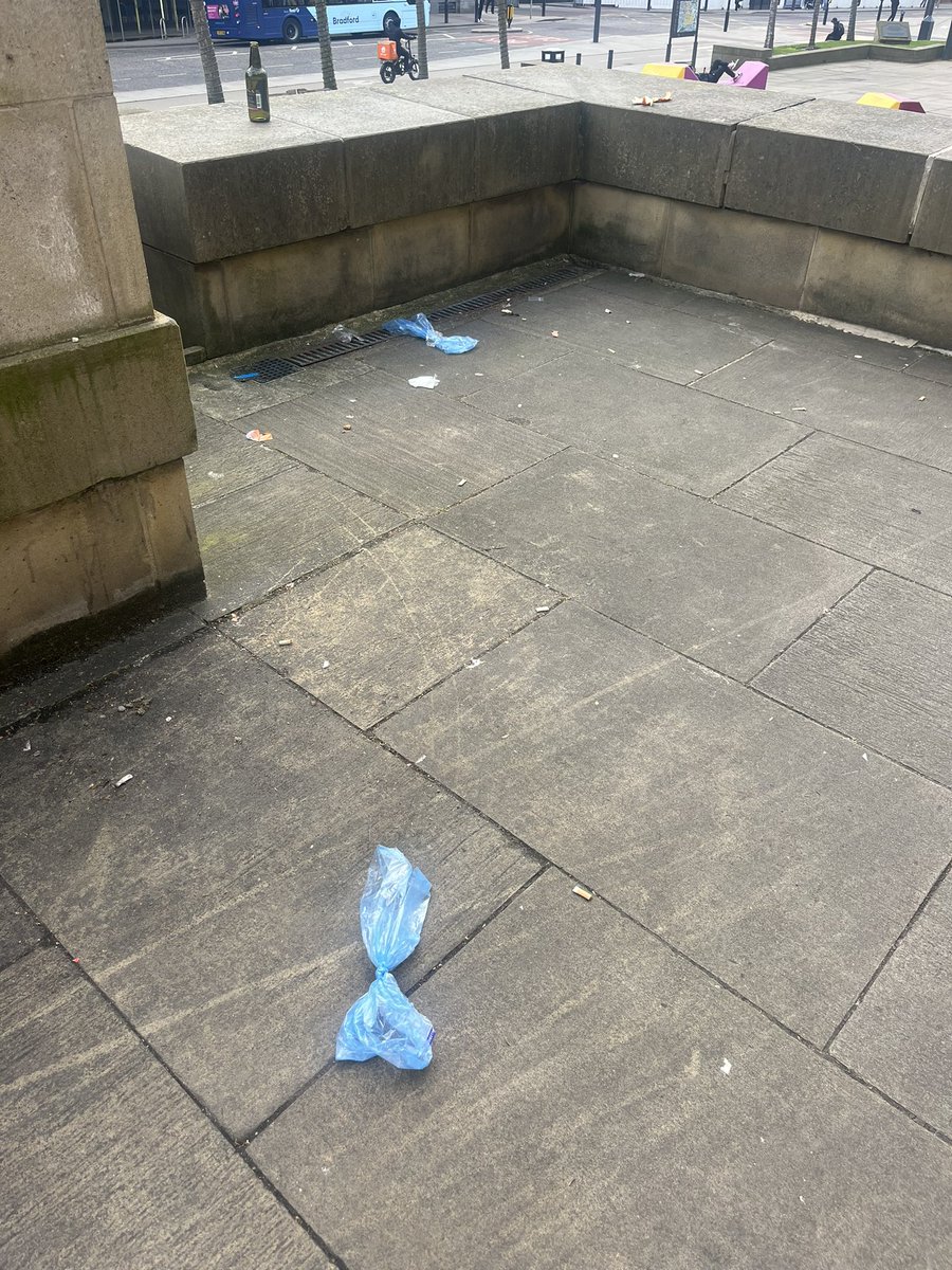 PlayfulAnywhere (@playfulanytime) on Twitter photo Outside <a href="/LeedsArtGallery/">Leeds Art Gallery</a>
Love the colourful seats that <a href="/Leeds_City_Ctr/">Leeds City Centre Management</a> invested in. Outside <a href="/LeedsArtGallery/">Leeds Art Gallery</a>
Love the colourful seats that <a href="/Leeds_City_Ctr/">Leeds City Centre Management</a> invested in.