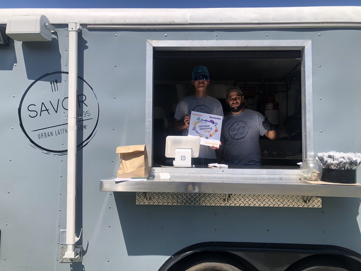VPerlowTPF's tweet photo. #RemakeDays #SuncoastRemakeDays @remakelearningdays @SuncoastCGLR @ThePattersonFdn 

The Earth Day celebration at Atwater Elementary School for Remake Learning Days was full of good food, new scaly friends and learning! https://t.co/wc8yOB3x2H
