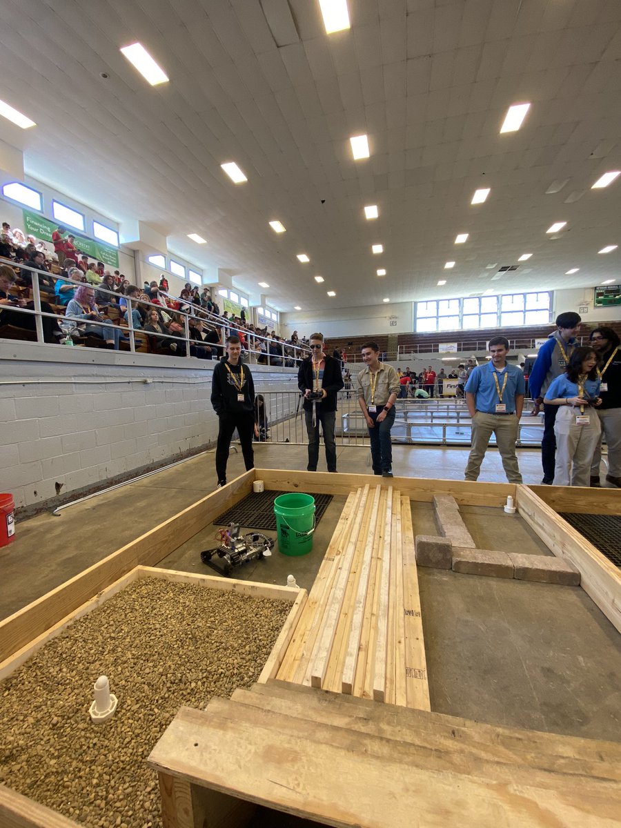 CS_Pirate_Tech's tweet photo. Another great experience at The National Robotics Challenge. 5th out of 24 rescue bots. Top 32 and top 16 out of almost 80 combat robots. Proud of these guys! https://t.co/zIKc1p2gEt