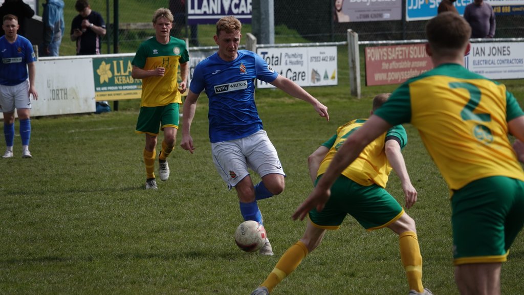 Have a look at our latest photo album - Llanidloes Town Away - League - 20/4/24 #Pitchero bangor1876.com/photos/llanidl…