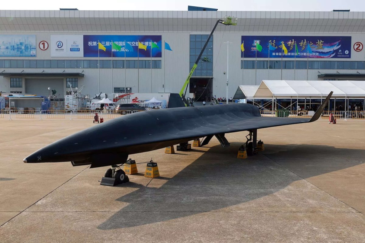 -#China test flies latest supersonic spy drone WZ-8
-China reverse-engineered Lockheed D-21 drone that crashed there in 1971 in Yunnan China
-This #Chinese drone has become a clear & present danger to #India while #DRDO is unable to produce a simple drone
