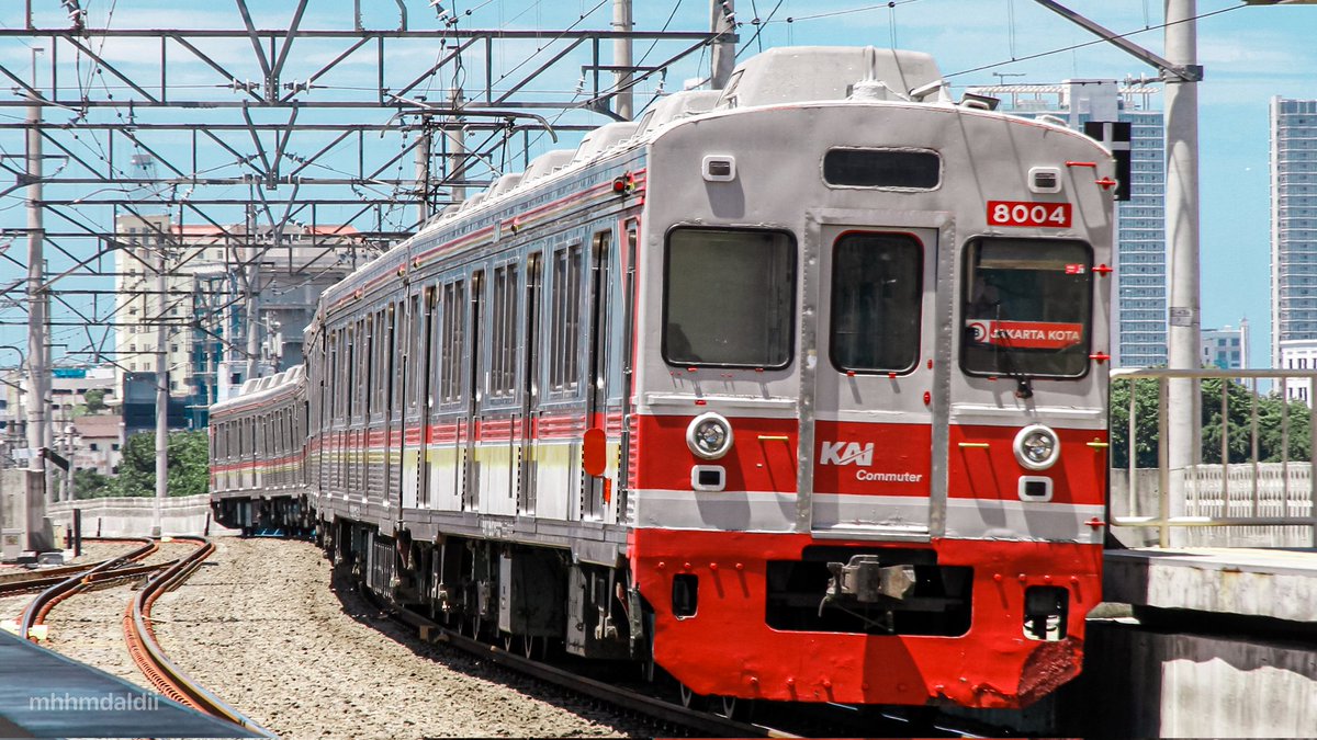 villoet's tweet photo. Say to good bye👋, Sayonara 8004/8003 😔

#東急8000 https://t.co/OU3QgsPkow