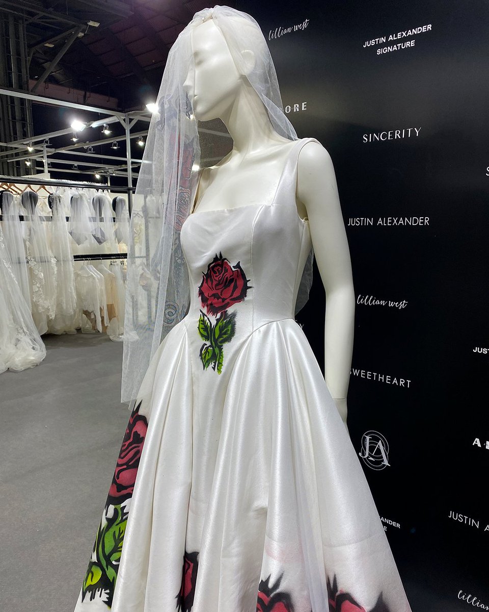 BridalBcnFW tweet picture