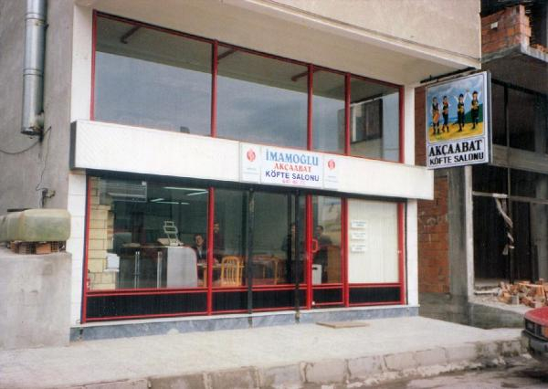 İBB başkanımız Ekrem İmamoğlu'nun Güngören'de işlettiği köfteci dükkanı.