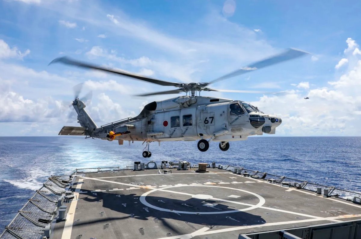 02 Seaking SH-60s Helicopters  of Japanese Maritime Self-Defense Force (#JMSDF) went missing while conducting training approx 280 kms east of #Torishima in the Izu Islands. 

1 Casualty has been confirmed while search is going on for 7 other crew member. 🇯🇵⚓️

#Seaking #Japan