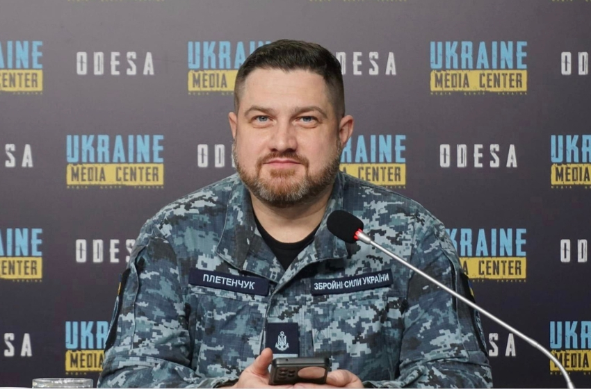 🇺🇦🇷🇺 Dmitri Pletenchuk, porte parole de la marine ukrainienne : 'Nous confirmons que la frappe a été menée par les forces navales' 'La nature des dégâts est en cours de vérification. Mais il est clair que le navire n'est plus capable d'accomplir ses tâches'