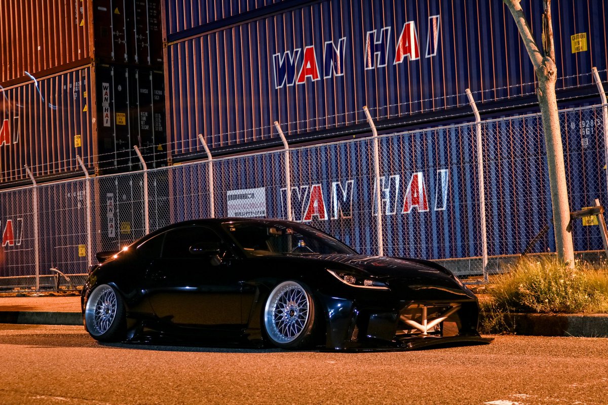 seiryu_110's tweet photo. New Style

フロントバンパー→LibertyWalk

サイド→GRサイドスカート+S.R.Factory製フラップ

ホイール→WORK VS XV
18inch     9J+20
18inch 9.5J+14

念願のリムショット+着地スタイルです！

photo→ @Ep91S15 @seiryu_110 https://t.co/7KMTJ80HXJ