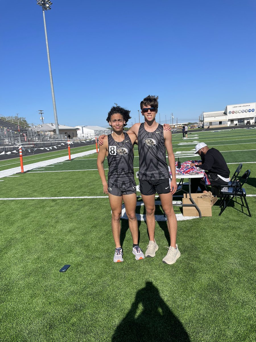 Foster boys track tweet media