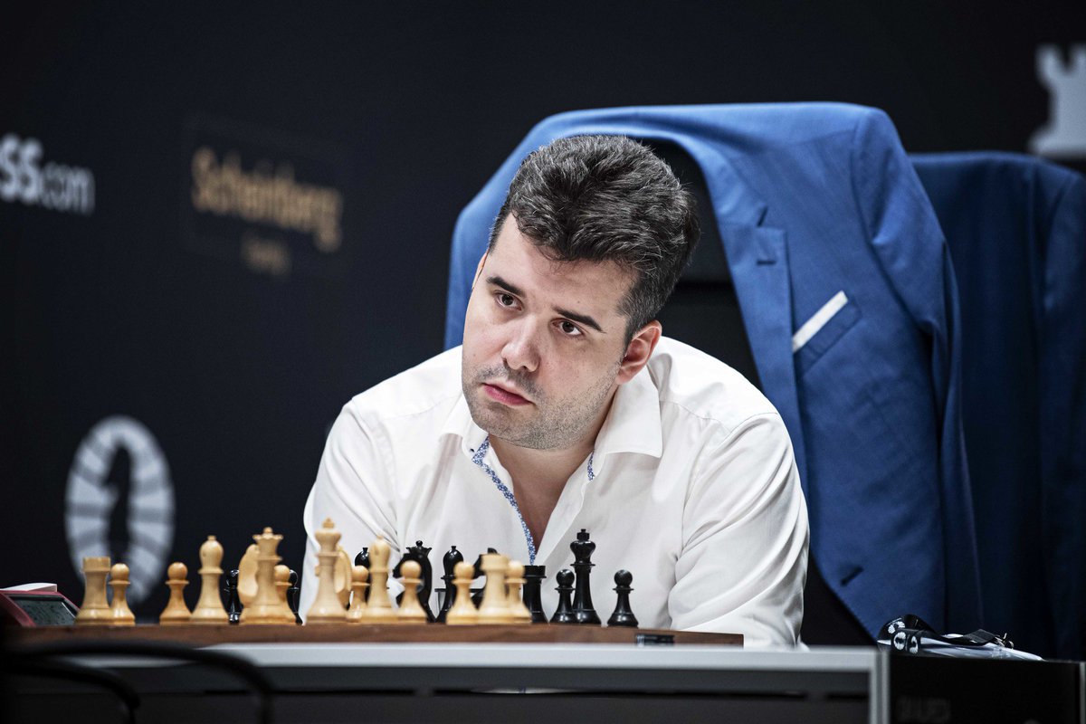 Birinin dünya şampiyonluğu hayalleri devam edecek. Sizce hangisi?
Nakamura (8) - Gukesh (8,5)
Caruana (8) - Nepomniachtchi (8)