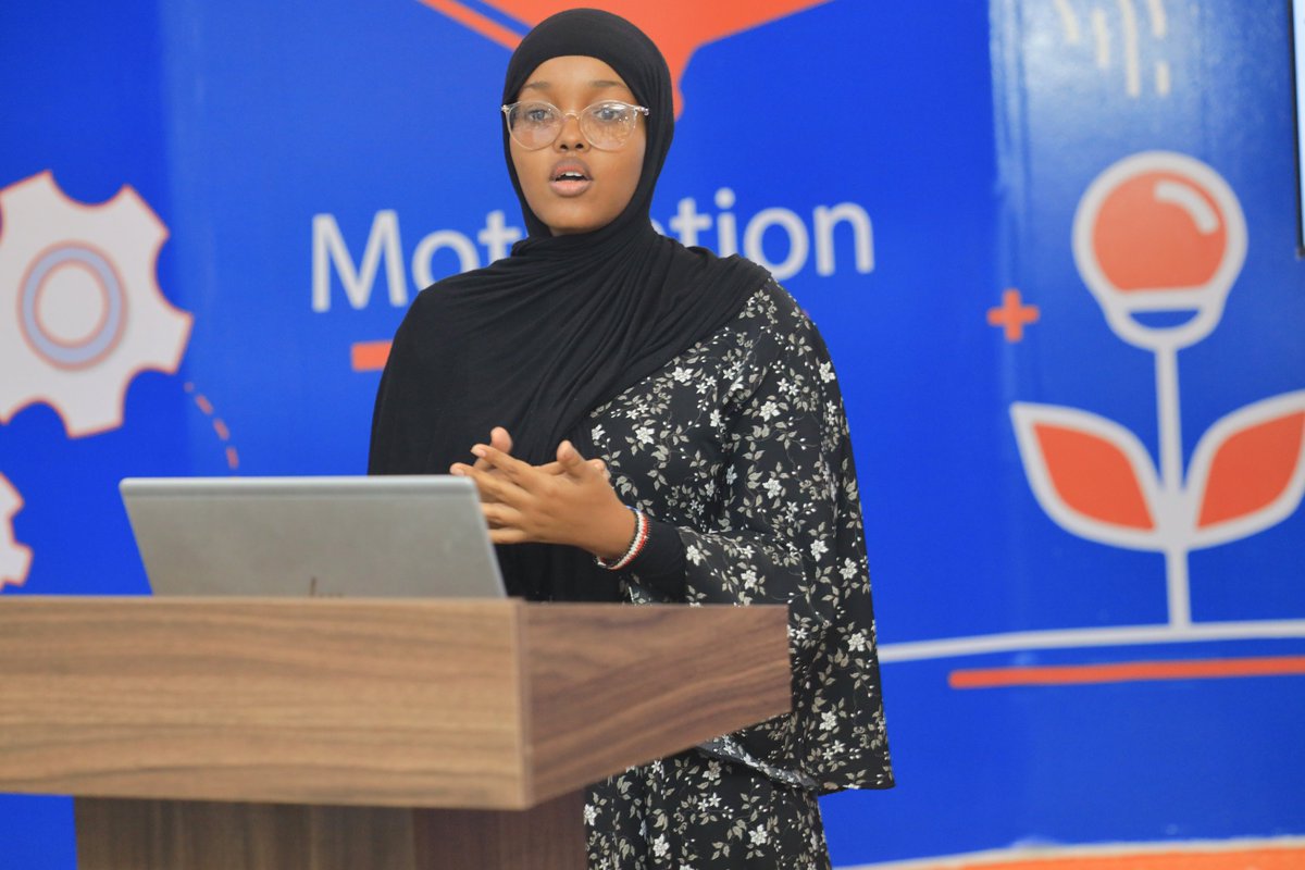 thejicenter's tweet photo. The Entrepreneurship Program's 3rd batch completed its 1st phase with a successful business idea pitching session, featuring market &amp; socially responsive ideas. Gratitude was extended to the trainers and judges for their pivotal roles. 1/1 https://t.co/HBtMVrWoiu
