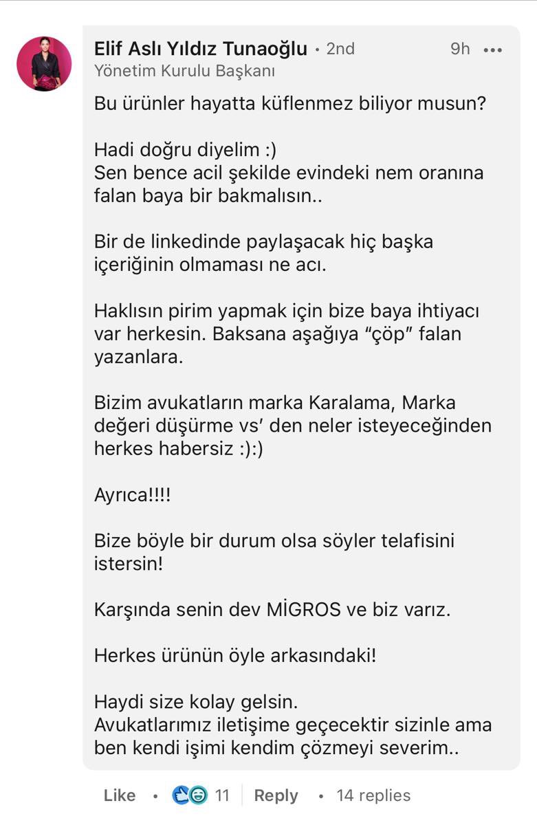 'Marka karalama, marka değerini düşürme' ticaret kanununa göre cezası olan bir eylem. Fakat bunu yapan bizzat şirketin yönetim kurulu başkanı. Tehdit silahı olarak kullandığı şirket avukatlarının kendisini firmaya zarar vermekten dava etmesi gerekecek gibi.
Çok ilginç bir vaka 🫢