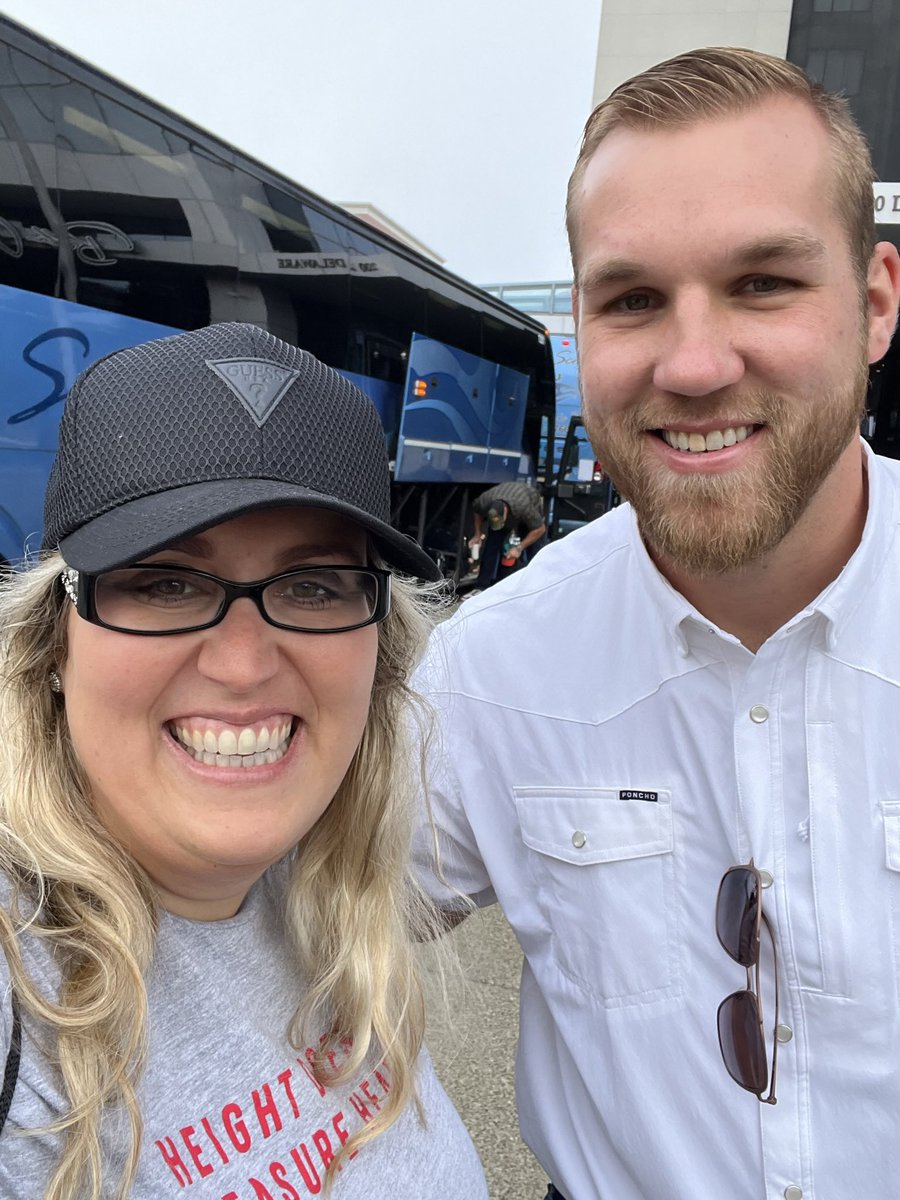 Happy birthday goes out to @blakeferguson44 🎂🎂🎂🎂. Have a great day! 🐬🐬🐬🐬🐬