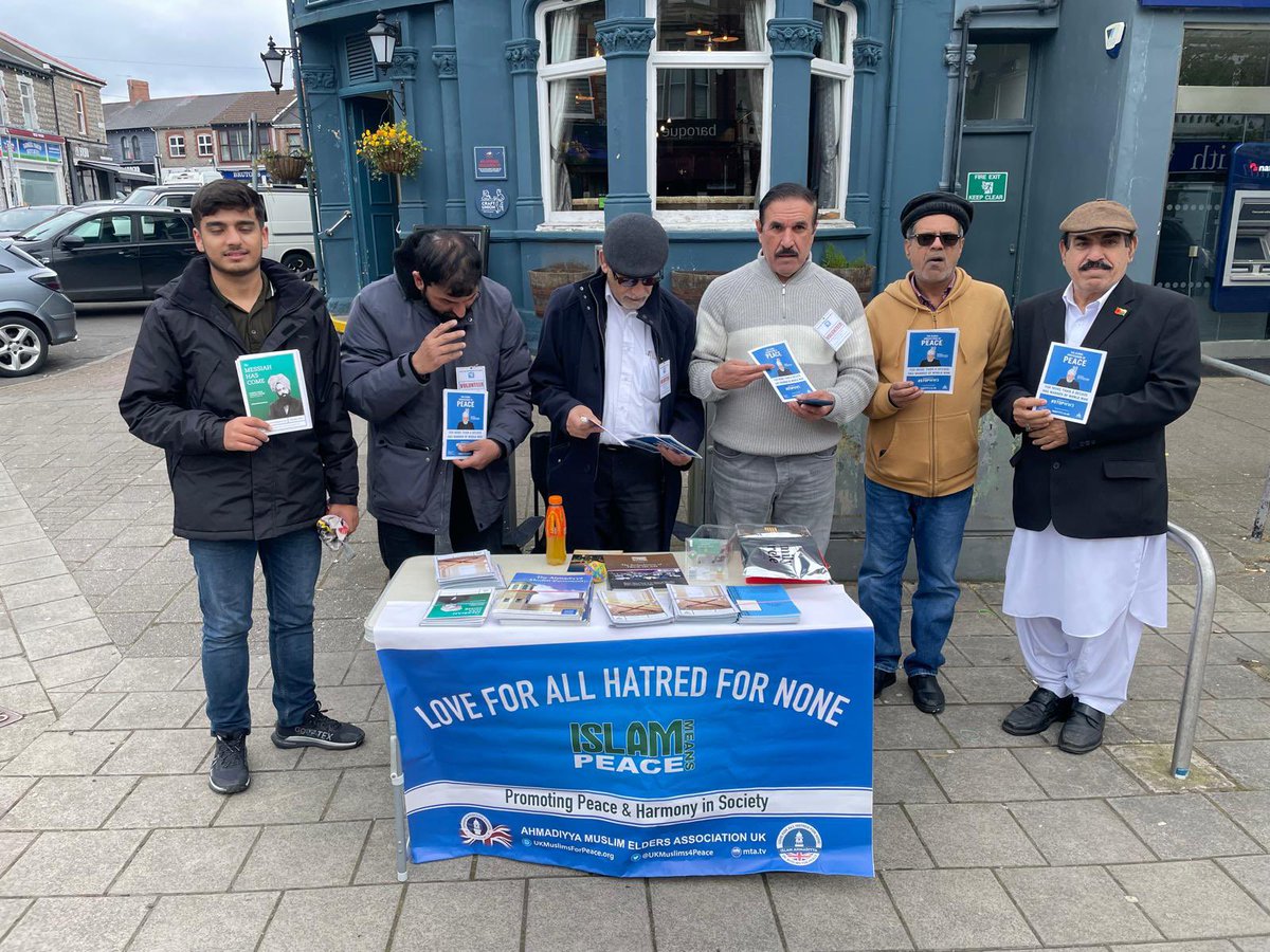 Members of AMEA Cardiff making efforts to giving the message of Love For All Hatred For None to the people of Penarth by holding a stall in Penarth Town Centre. 824 leaflets were distributed for awareness about importance of peace and love in the society. MashAllah