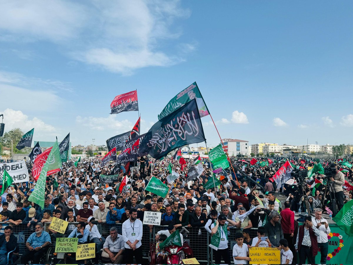 HAZRETİ MUHAMMED (sav); İNSANLIK İÇİN BİR İMKÂNDIR !

#Batman #MevlidiNebi #KutluDoğum