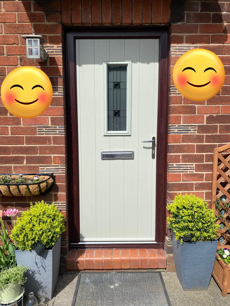 New front door day! Thank you to Billy from AbleGlass 😊