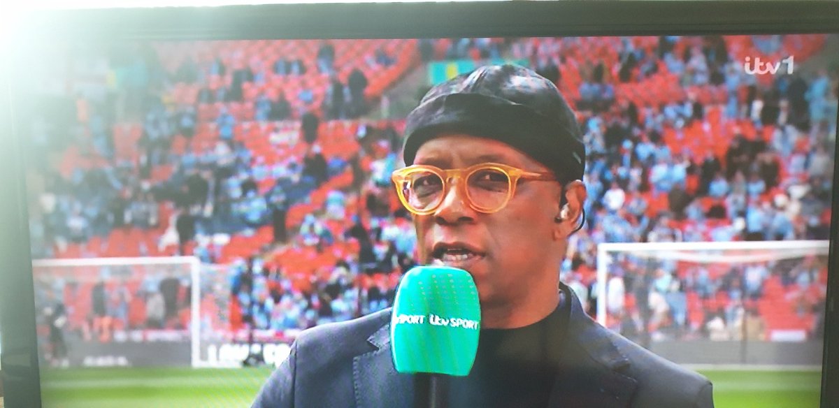 Girlfriend just walked into the living room, saw the build-up to #COVMAN and asked me: 'Why has Ian Wright come dressed as Snoop Dogg ?' FFS. @IanWright0