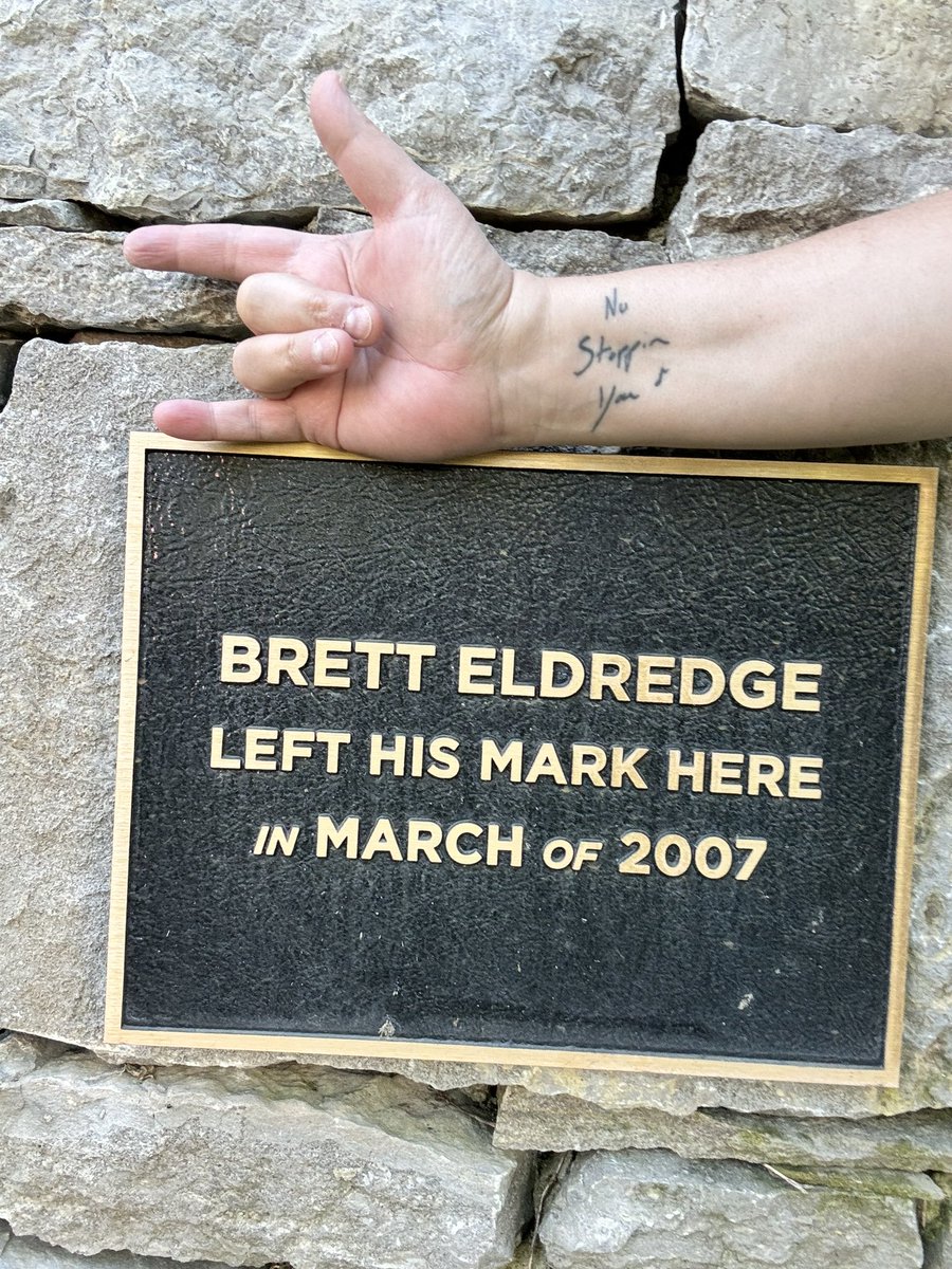 Allison Pallard (@allisonp1974) on Twitter photo I’ll never visit <a href="/visitmusiccity/">Nashville Tennessee</a> and not visit this wall! 💜 you so much <a href="/bretteldredge/">Brett Eldredge</a> I’ll never visit <a href="/visitmusiccity/">Nashville Tennessee</a> and not visit this wall! 💜 you so much <a href="/bretteldredge/">Brett Eldredge</a>