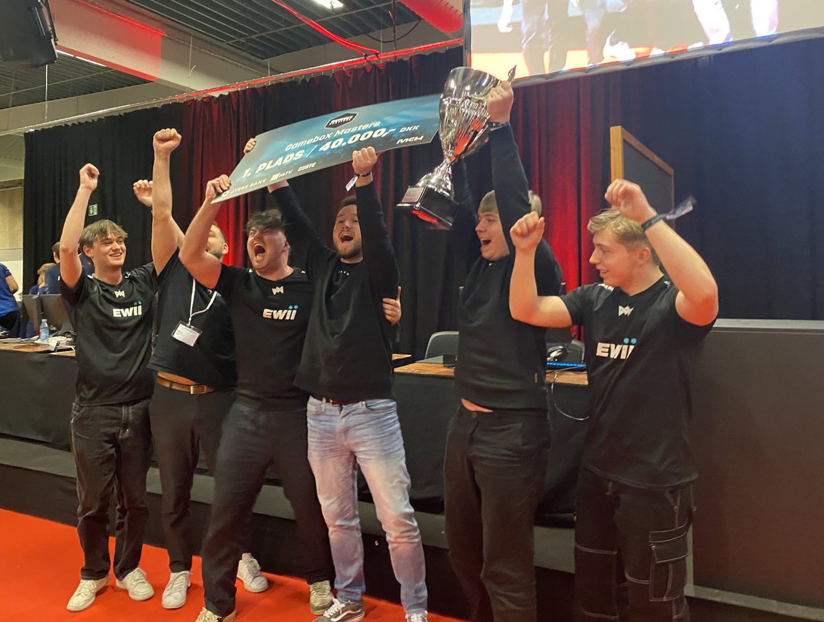 Stort tillykke til <a href="/heyblaq/">blaq</a> og  <a href="/MasonicGG/">MASONIC</a>, der imponerede os alle med sejren ved <a href="/GameboxFestival/">Gamebox Festival</a>!

Ser frem til at følge dem i 1. division 🔥