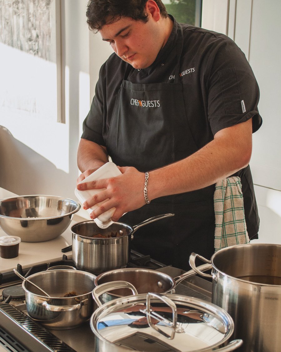chefandguests's tweet photo. From your kitchen to your dining table ✨

We connect YOU with incredible CHEFS for personalized DINING EXPERIENCES ALL IN THE COMFORT OF YOUR COZY HOME 🏠 https://t.co/90WUfzVOyZ