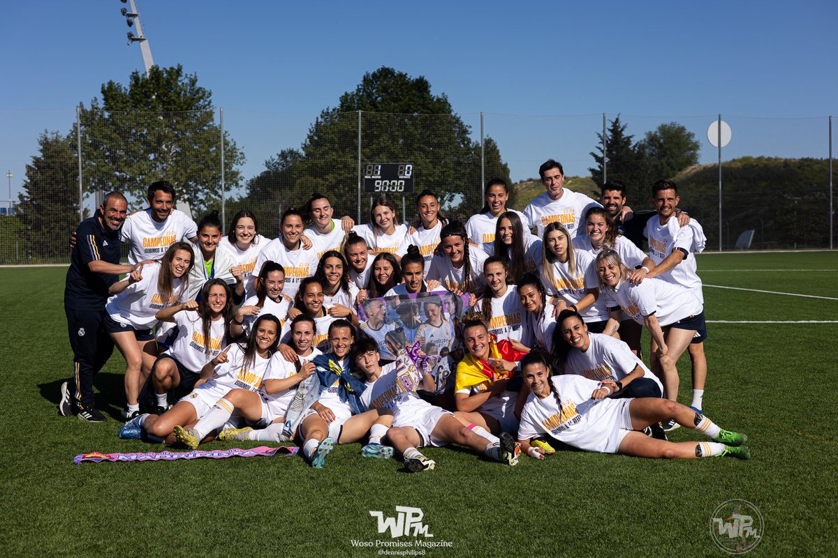 WosoMagazine's tweet photo. 🚨 ÚLTIMA HORA🚨

#SegundaFederacionFutFem Grupo Norte 

Tras la victoria de esta jornada del @realmadridfem 🅱 ⚪⚪ frente al @ATBFem 🔵⚪ se ha confirmado el ascenso del equipo blanco a #PrimeraFederacionIberdrola 

Enhorabuena 🎊🎉 

#wosomagazine🧩 #HalaMadrid https://t.co/cxUM6Ix5ZQ