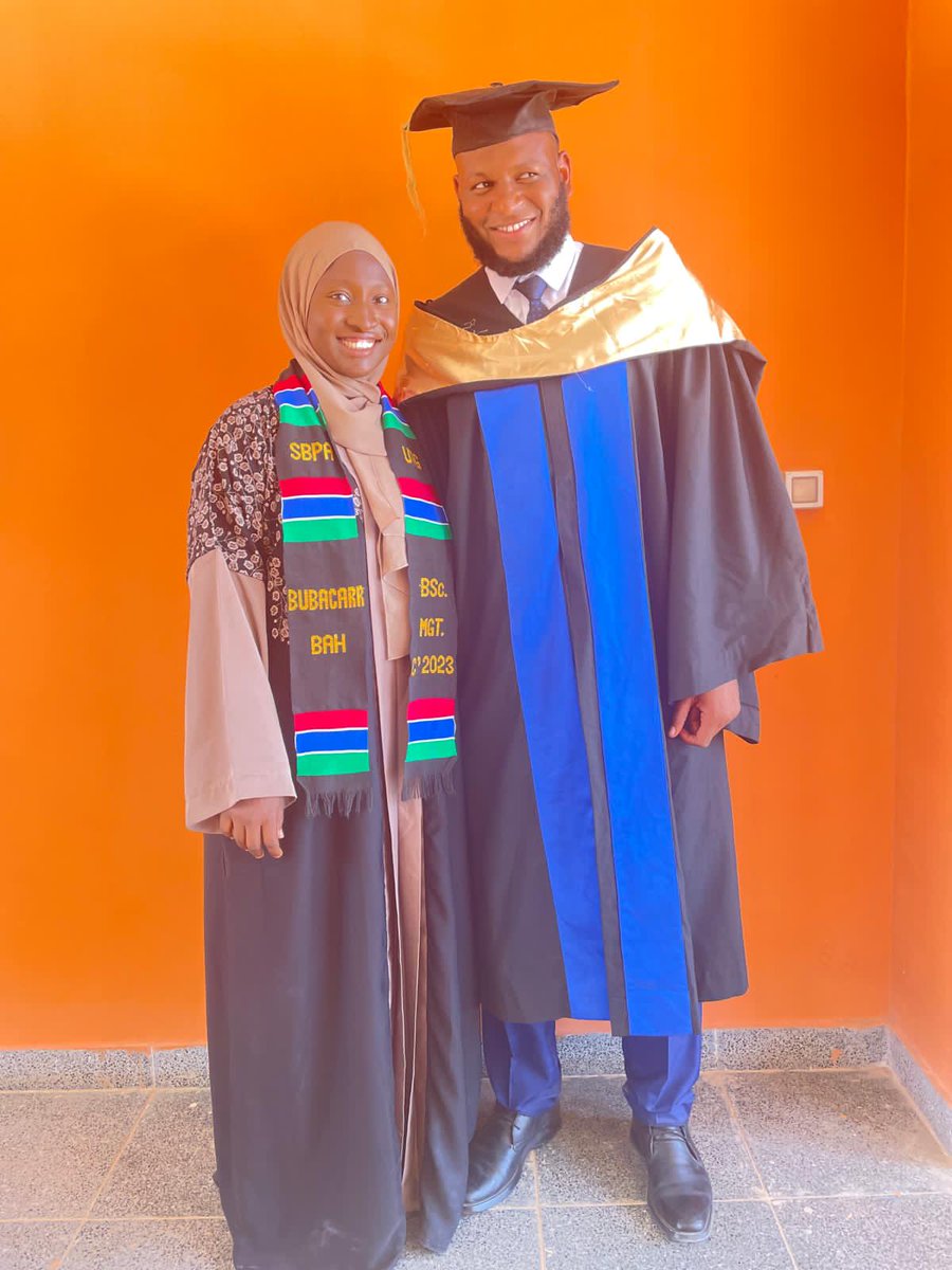 bubacarr_'s tweet photo. Alhamduliala. Bsc Mangement and Finance (Magna Cum Laude). Thanks to my family for the support and a special thanks to my wife @FatoumattaKCha1 for her support through the journey and encouraging me to pursue a Bsc Degree https://t.co/MiZBD3s2vG