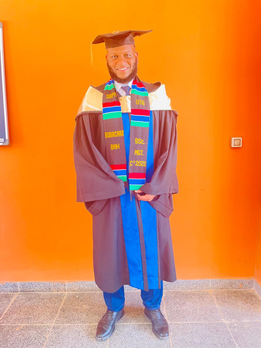 bubacarr_'s tweet photo. Alhamduliala. Bsc Mangement and Finance (Magna Cum Laude). Thanks to my family for the support and a special thanks to my wife @FatoumattaKCha1 for her support through the journey and encouraging me to pursue a Bsc Degree https://t.co/MiZBD3s2vG