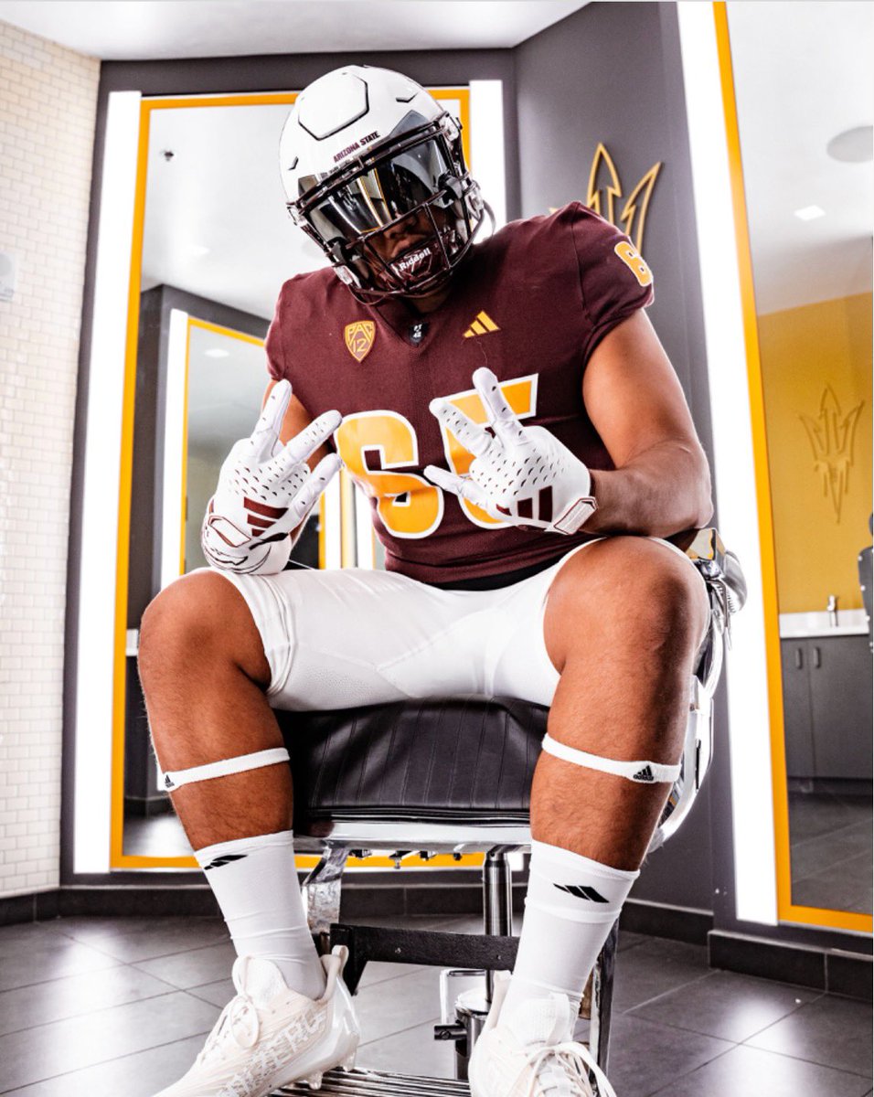 #AGTG First OV in the books🙌🏽. ASU definitely did not disappoint. wanna thank @CoachTuitele @KennyDillingham @CoachTuitele @TyBarret @aguanos @ASUFootball for making this trip unforgettable 🤙🏽. @BrandonHuffman @CoachTufono @coach_lafaele #forksup🔱🔱