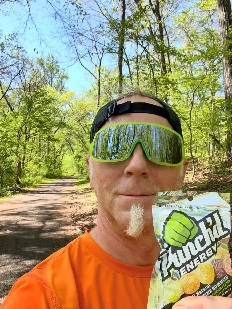 PunchdEnergy's tweet photo. Our gummies are the perfect boost to your hike or as a pre-workout snack! These little fruity gummies are powerful and pack a PUNCH that will you get through anything.
We've got a killer sample pack deal right now. Get yours today: https://t.co/PIaLnmIFLp
#punchenergy https://t.co/raetigYkot
