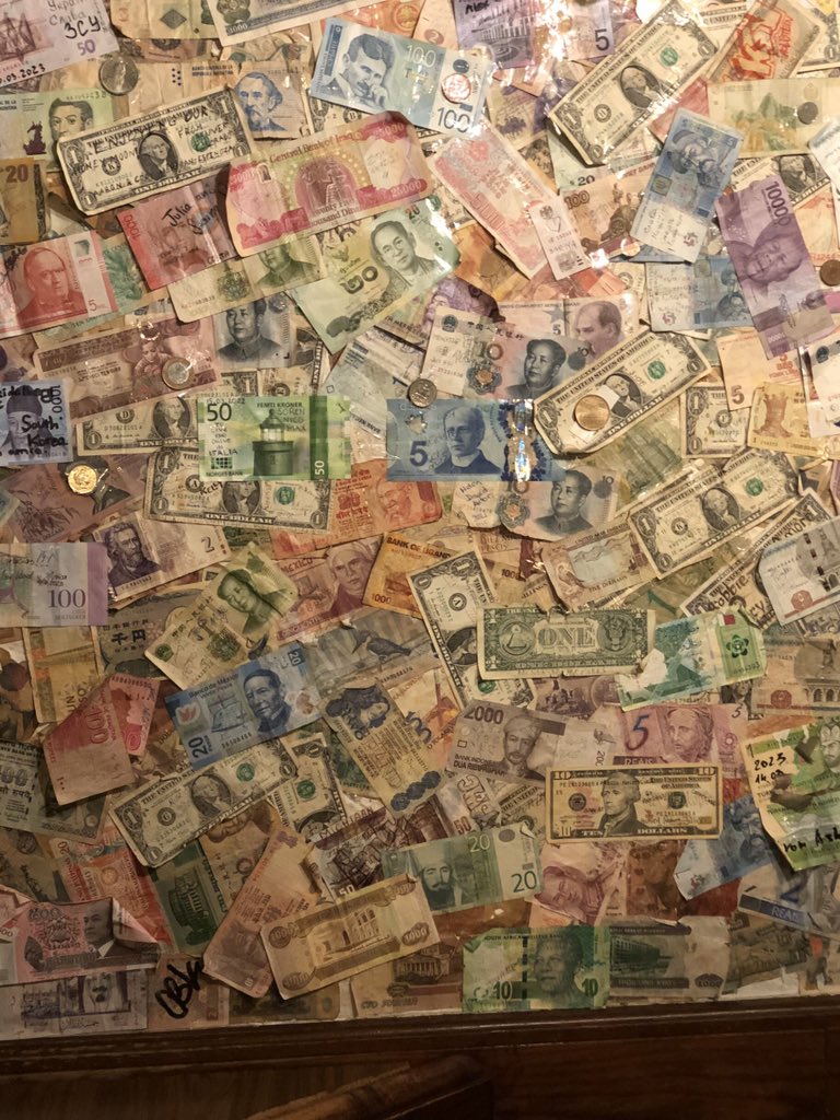 How many currencies can you recognize here ?