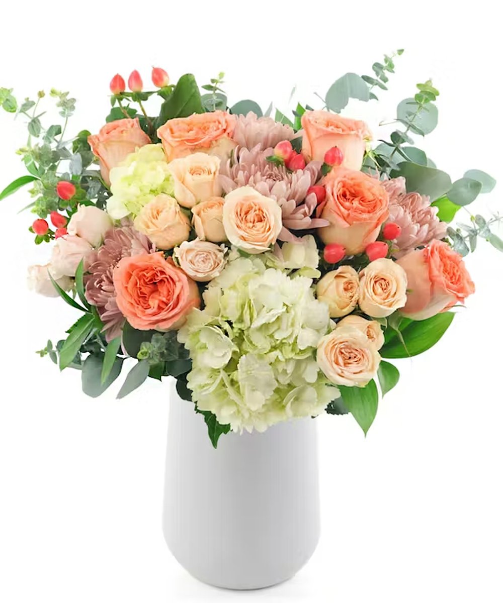 Bring the essence of #Passover into your home with our enchanting floral arrangements! 🌸 🤍Our creations are a symphony of love, perfect for your Passover table or as a thoughtful gift.

#Passover #SederTable #FamilyTraditions #AllensFlowers #SameDayFlowerDelivery