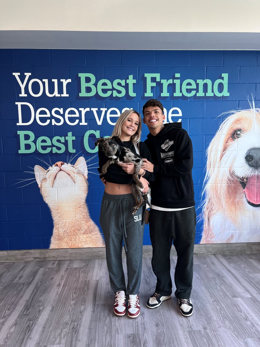 Célio Pompeu scores big off the pitch! The @STLCitySC midfielder adopted a pup from the Humane Society of Missouri! #AdoptDontShop #PupsOnThePitch #STLCitySC #AMCMA #HSMO