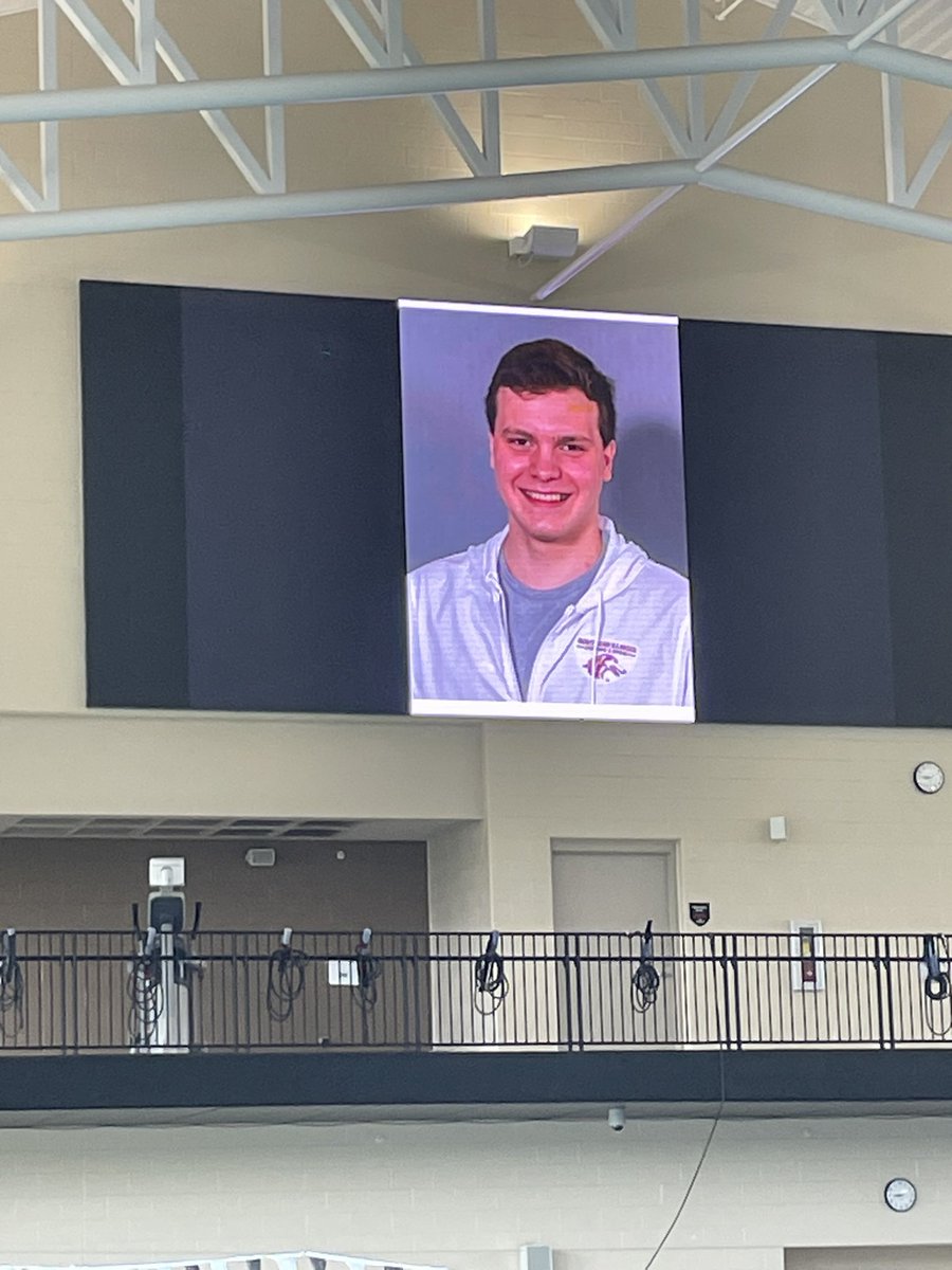 lauraandjohn1's tweet photo. What is so cool - this young man, a cancer survivor, is now a college ambassador from Southern Illinois University for Swim Across America! https://t.co/t9v3sto7V0