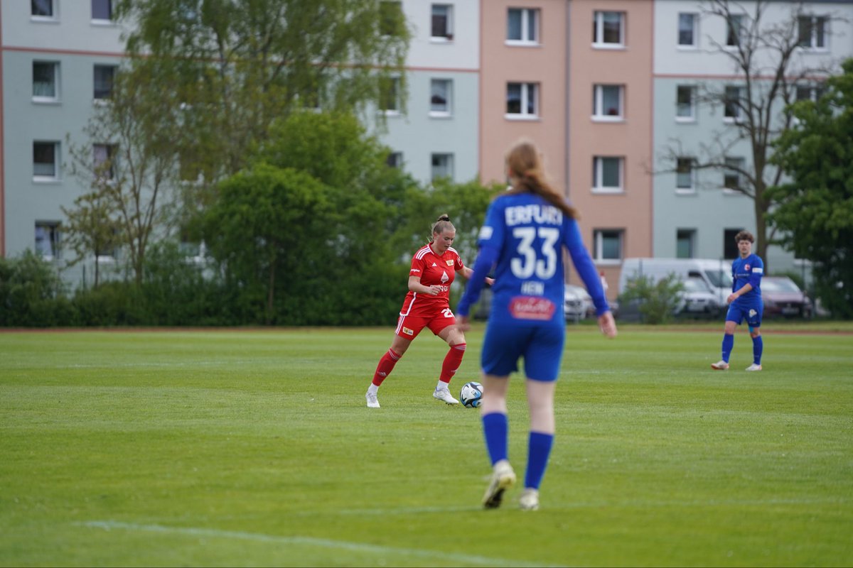 While that was an astonishing performance, we have to also give the women of FFV Erfurt some respect. We enjoy conditions and facilities that are of a different level. Our amazing players will train tomorrow, theirs will go to work. They are a credit to their club. Eisern!