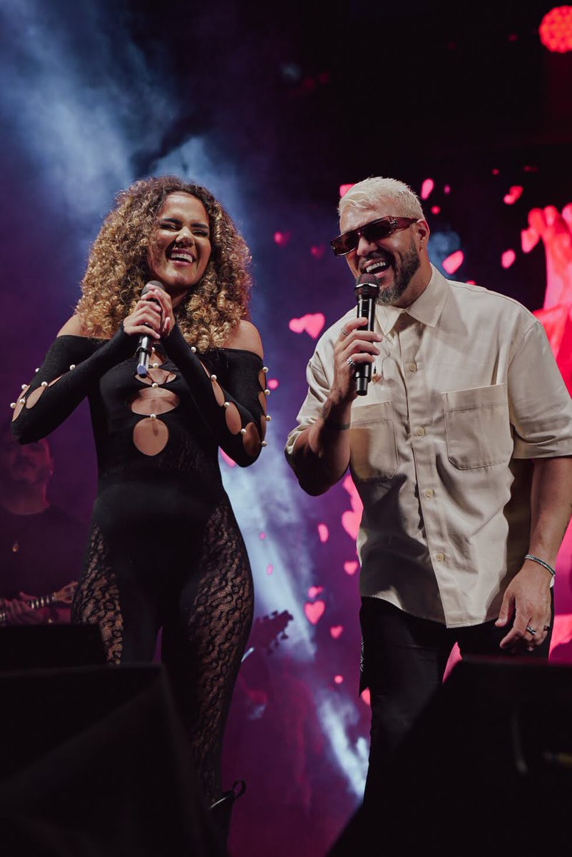 marcelosabotage's tweet photo. #pegavisão @maluoriginal @CantorBelo 🌟
Acredite em si mesmo,e você será imparável,cada dia é uma nova oportunidade para brilhar,se você pode sonhar,você pode realizar,a persistência te leva a realização,a jornada mais longa começa com um único passo,sua determinação https://t.co/Ehfb856KRY