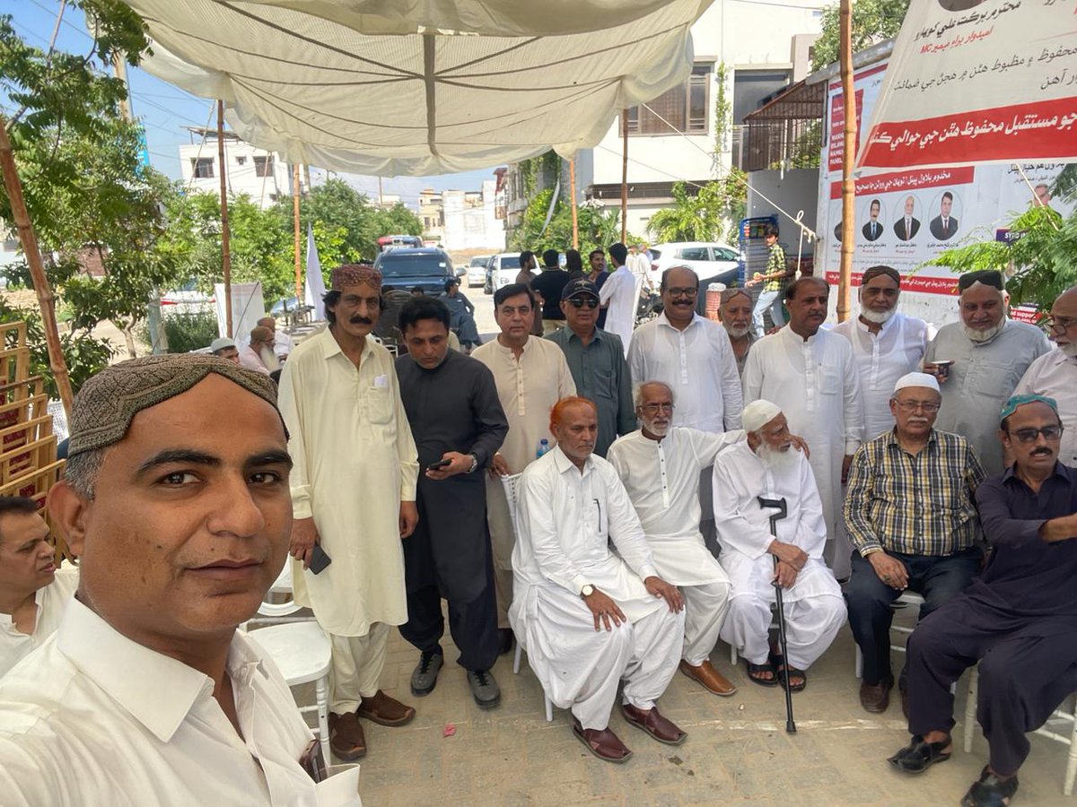 Sikan_zee's tweet photo. Election MBCHS korangi.  Group photos with Election candidates &amp; society stalwarts. #MBCHSElection2024.
@ShehnilaZardari @GAZardari https://t.co/7Jd6ncexw2